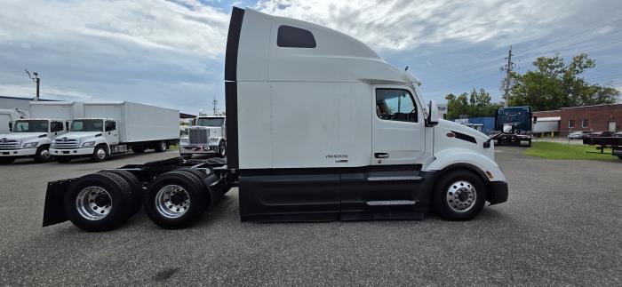 2022 Peterbilt 579-5