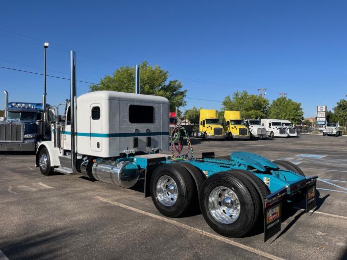 2027 Peterbilt 589-3