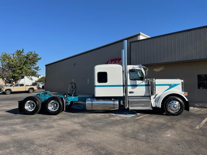 2027 Peterbilt 589-5