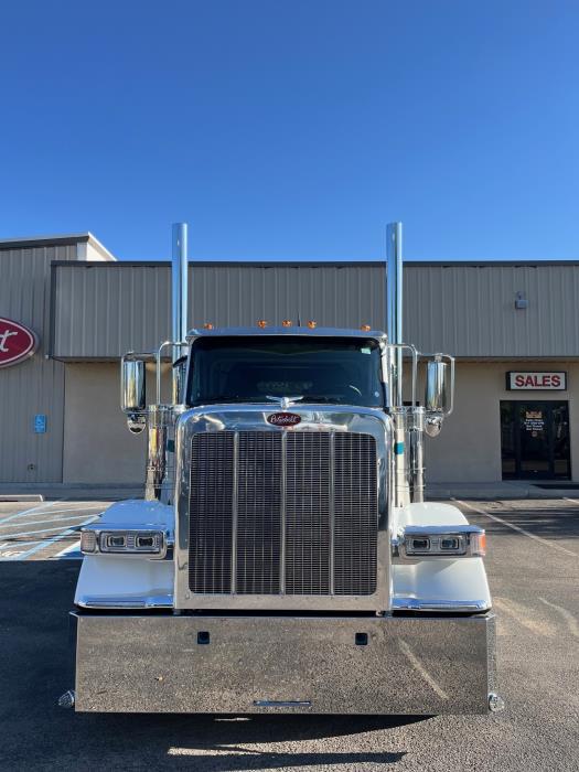 2027 Peterbilt 589-7