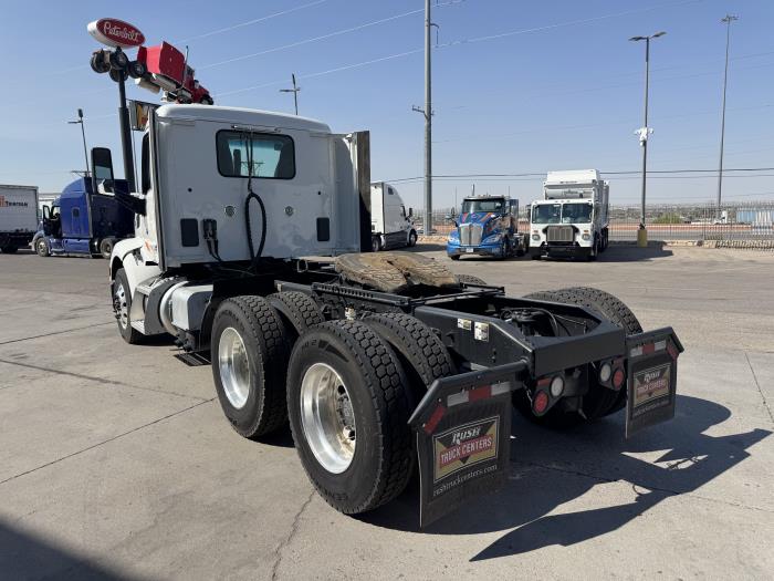 2021 Peterbilt 579-7