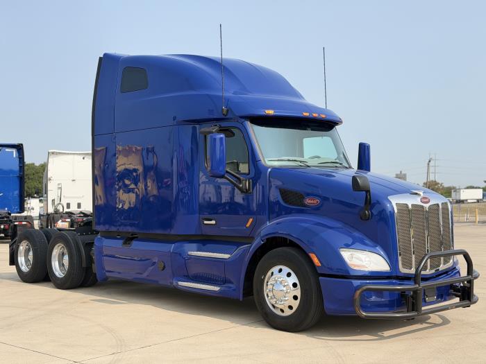 2022 Peterbilt 579-3