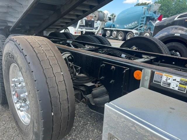 2023 Kenworth T800-3