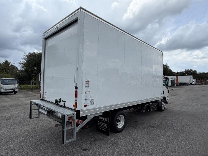 2027 Isuzu NPR-HD-7