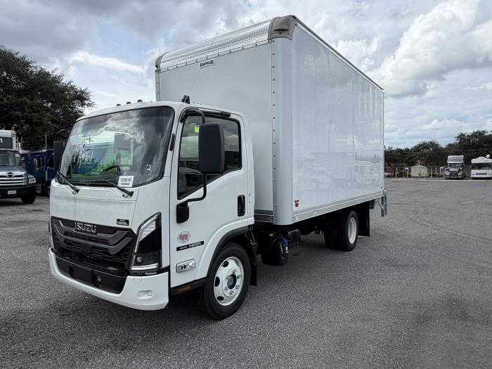 2027 Isuzu NRR — photo 2