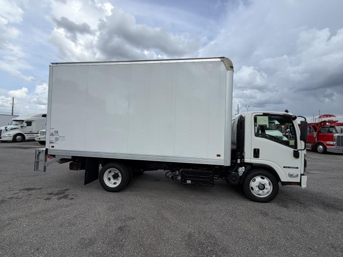 2027 Isuzu NRR-9