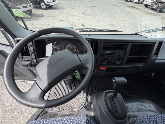 2026 Isuzu NPR-HD-18