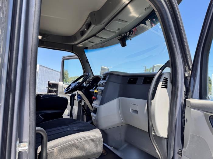 2021 Peterbilt 579-16