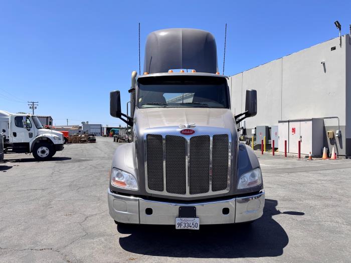 2021 Peterbilt 579-1