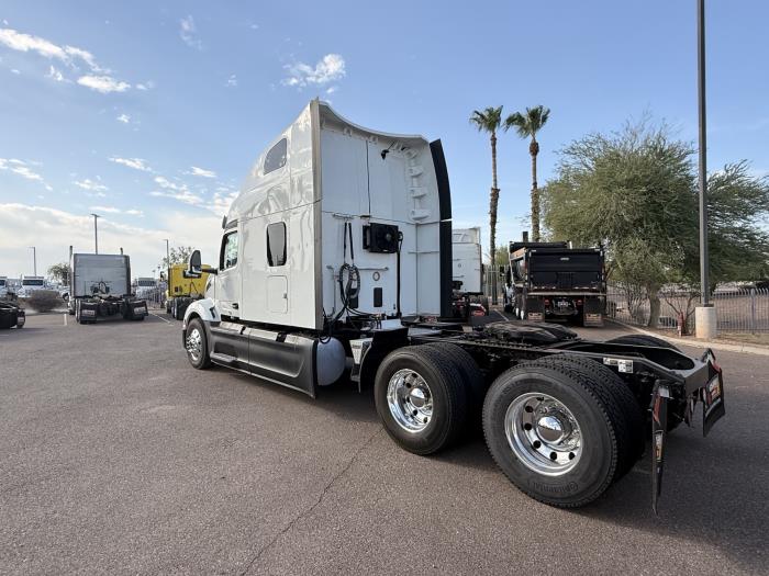 2023 Peterbilt 579-2