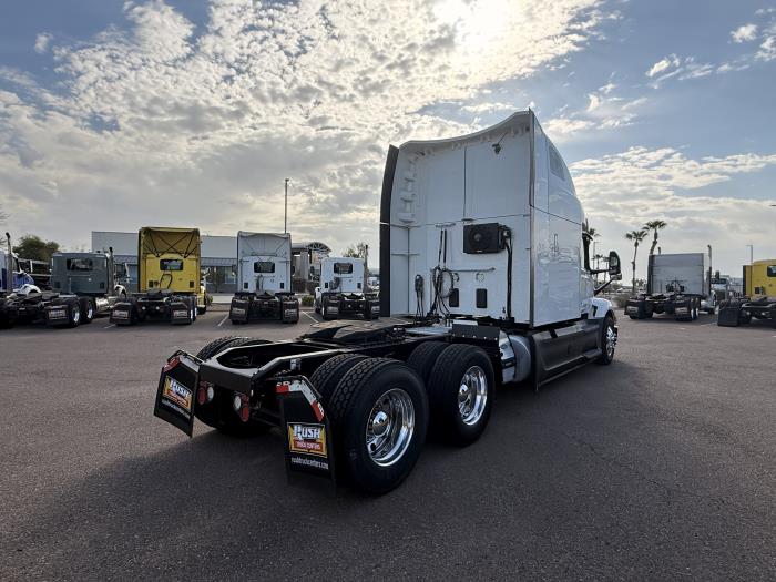 2023 Peterbilt 579-4
