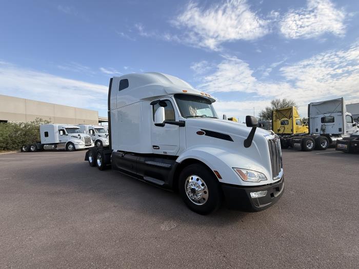 2023 Peterbilt 579-6