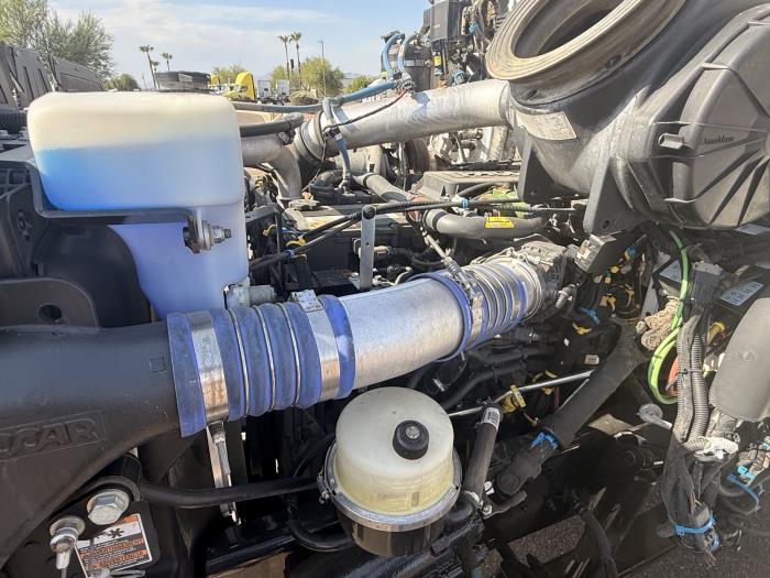 2019 Peterbilt 348-7