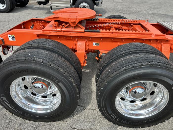 2027 Peterbilt 589-11