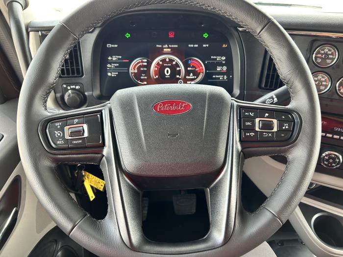 2027 Peterbilt 589-30