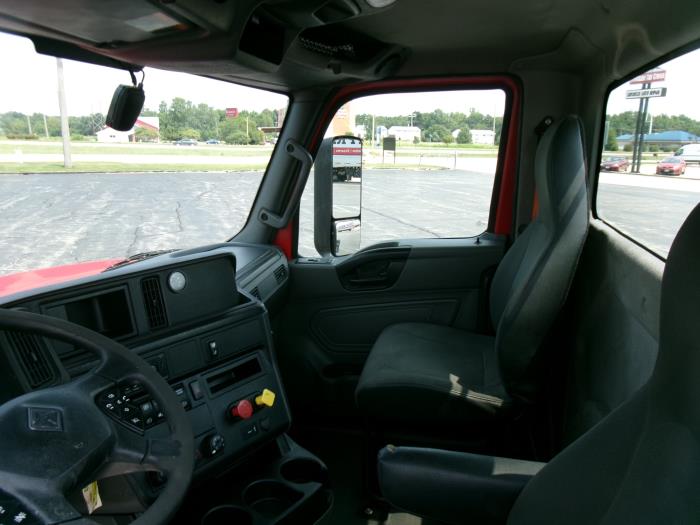 2023 International LT625-4