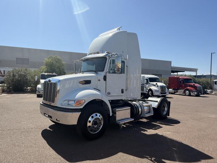 2020 Peterbilt 337-0
