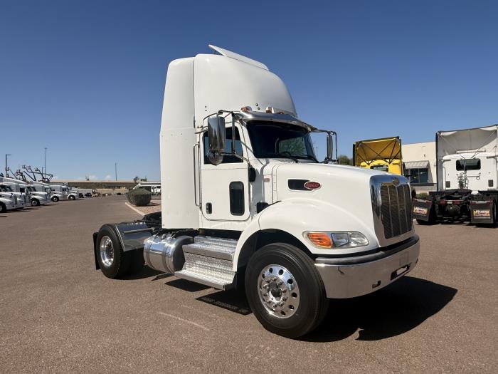 2020 Peterbilt 337-6