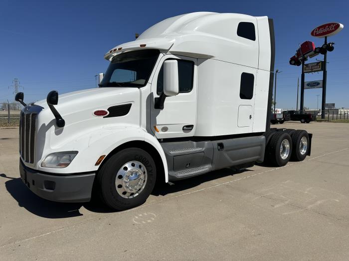 2021 Peterbilt 579-0