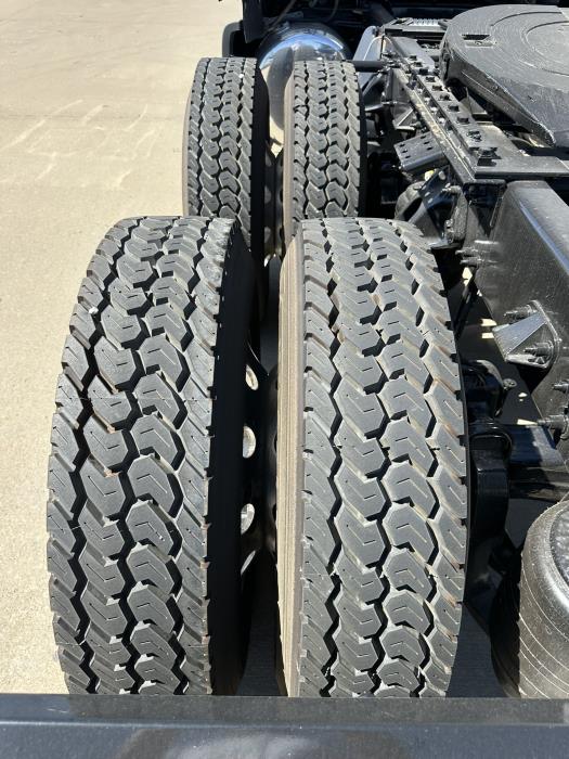 2021 Peterbilt 579-14