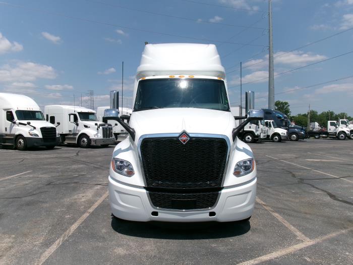 2027 International LT625-2