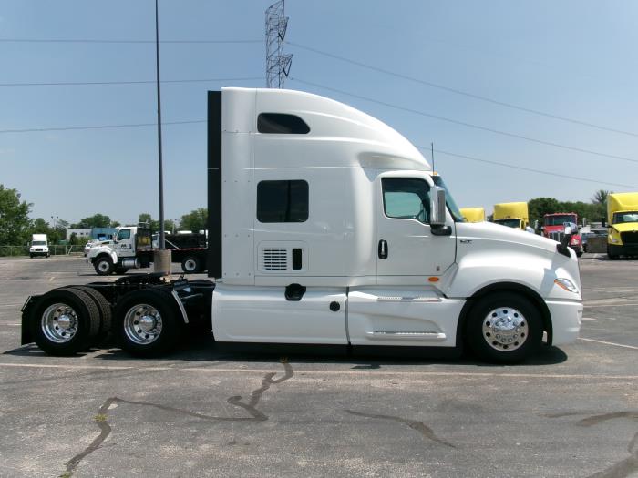 2027 International LT625-6