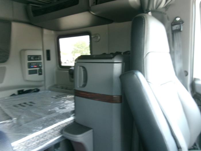 2027 International LT625-11