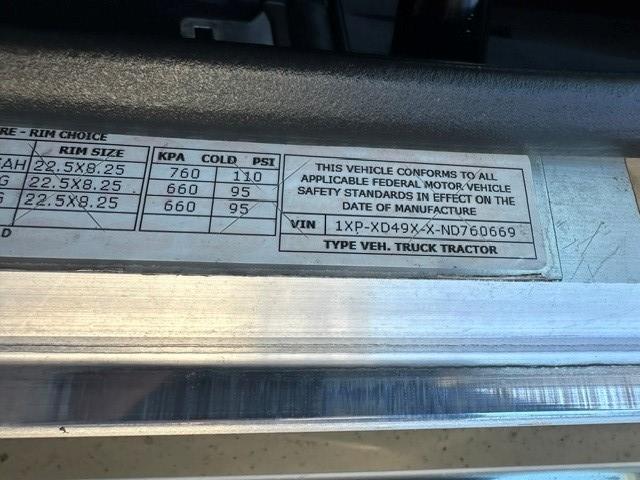 2022 Peterbilt 389-6