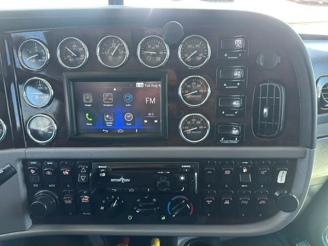 2022 Peterbilt 389-12