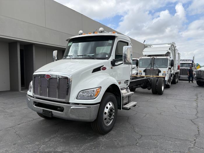 2027 Peterbilt 536-1