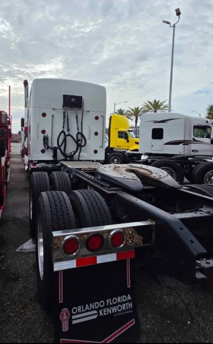 2023 Kenworth W900L-4