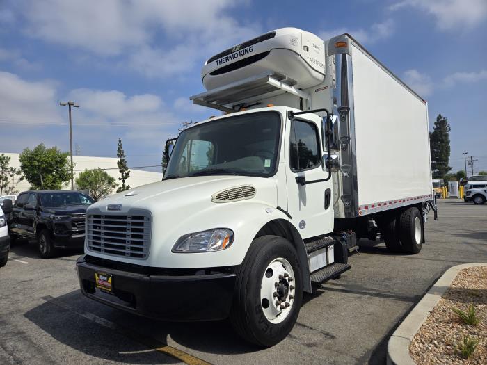 2019 Freightliner Business Class M2 106-1