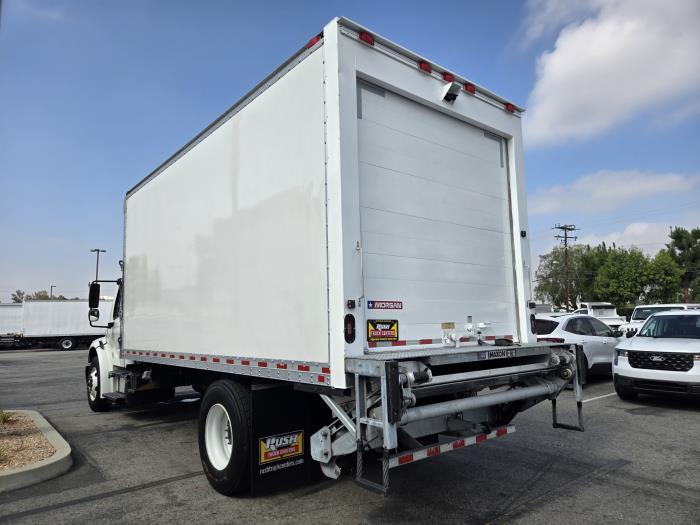 2019 Freightliner Business Class M2 106-6