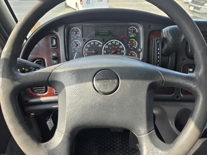 2019 Freightliner Business Class M2 106-11