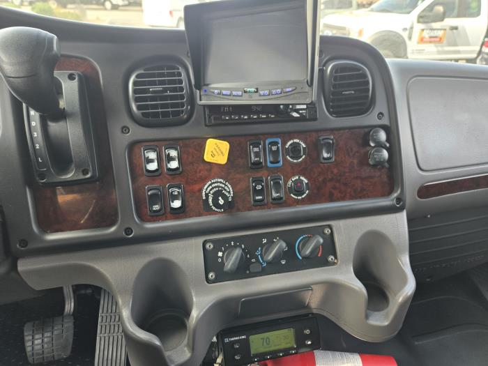 2019 Freightliner Business Class M2 106-12