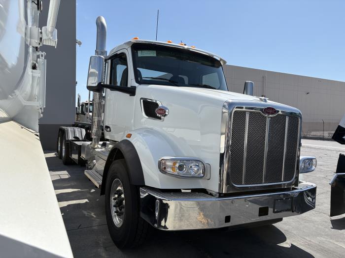 2027 Peterbilt 567-3