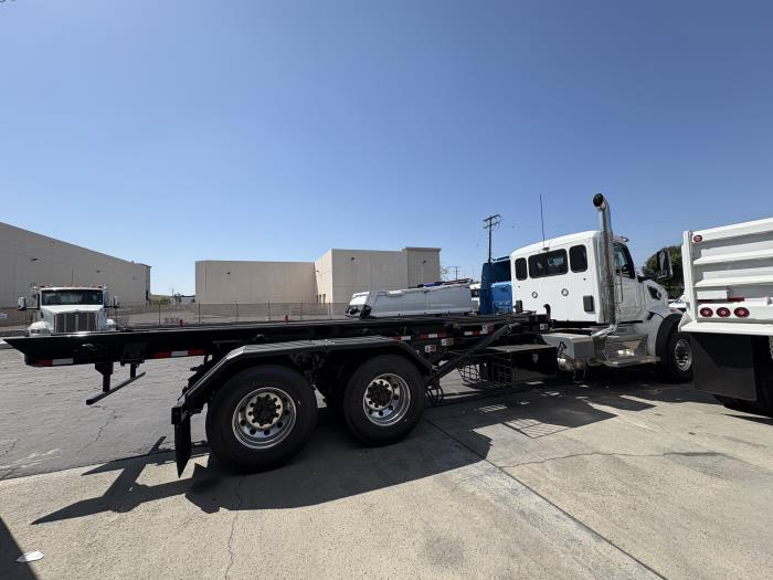 2027 Peterbilt 567-4
