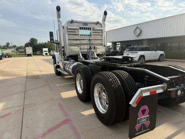 2026 International HX520-8