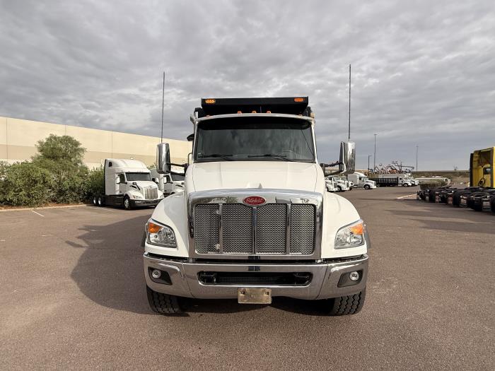2025 Peterbilt 548-8