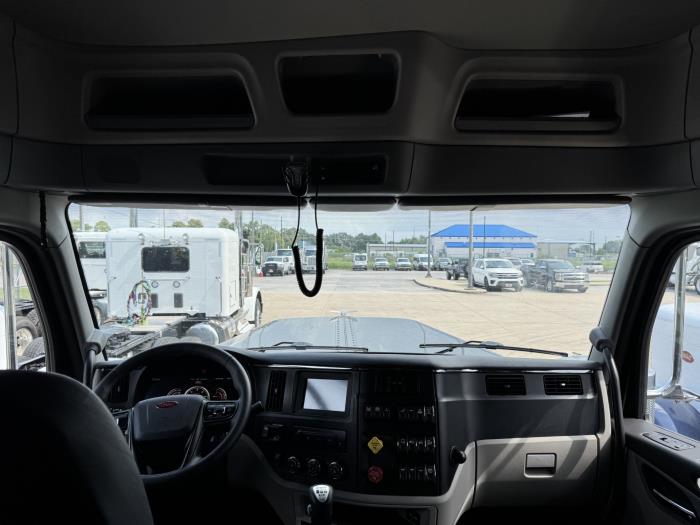 2027 Peterbilt 589-9