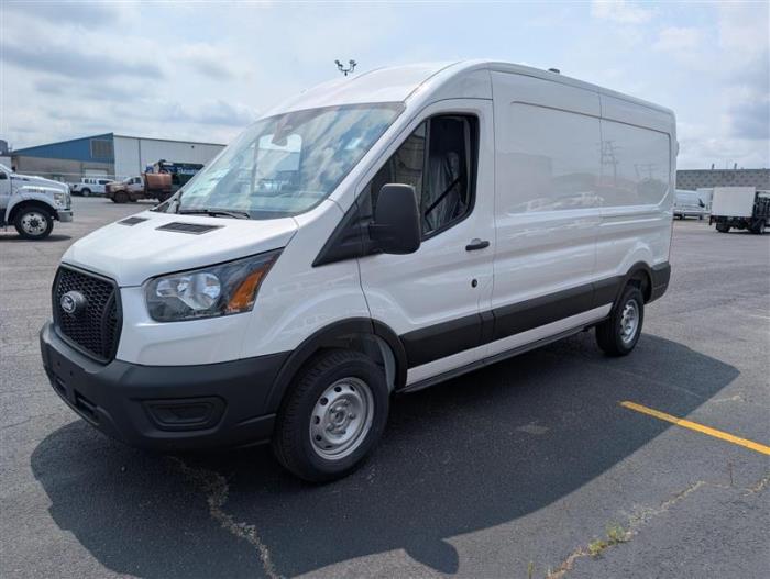 2026 Ford Transit-250-5
