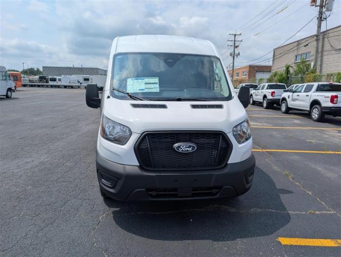 2026 Ford Transit-250-1