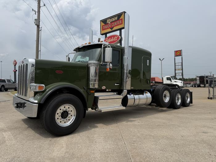 2027 Peterbilt 589-2