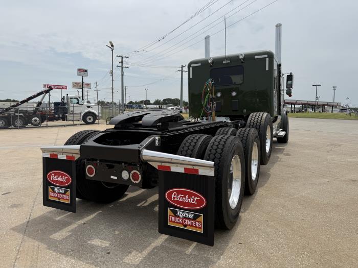 2027 Peterbilt 589-12