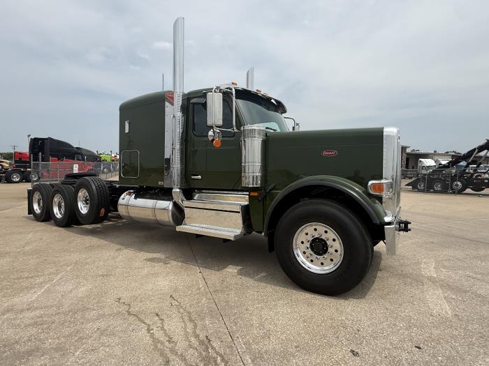2027 Peterbilt 589-19