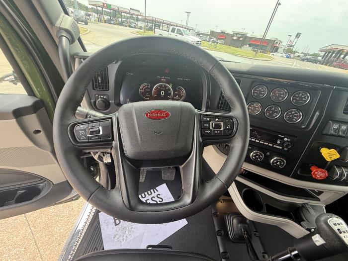 2027 Peterbilt 589-34