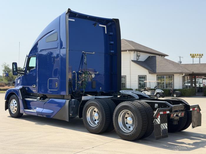 2023 Kenworth T680-24