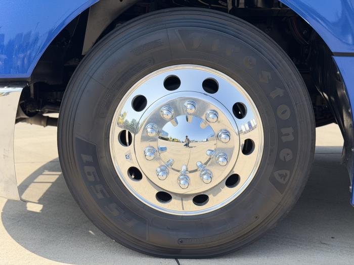 2023 Kenworth T680-26