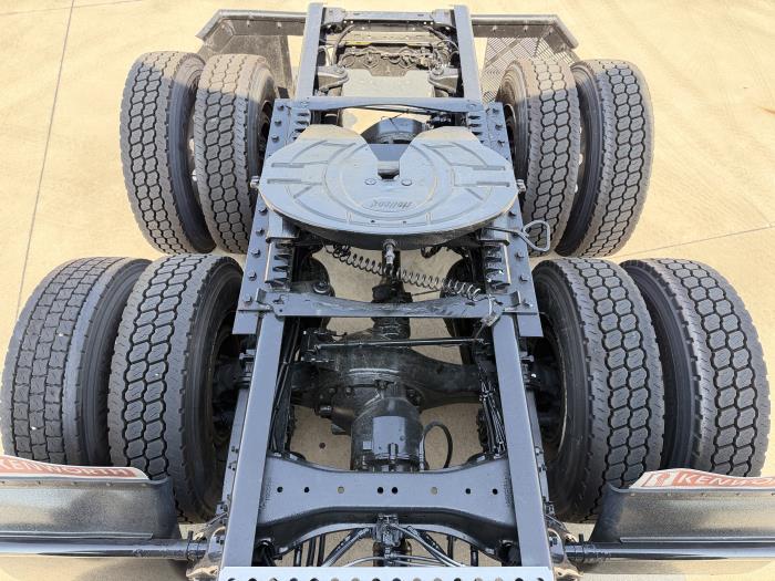 2023 Kenworth T680-28