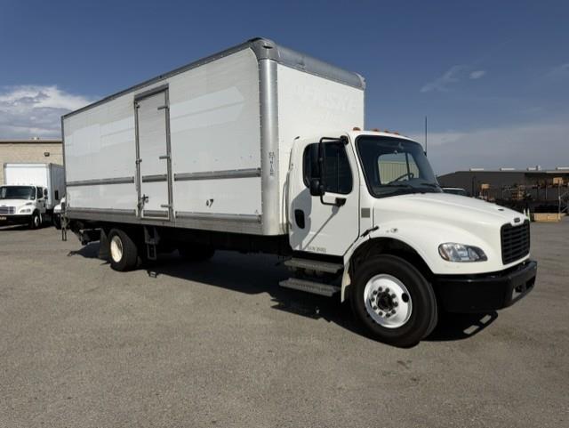 2022 Freightliner Business Class M2 106-2